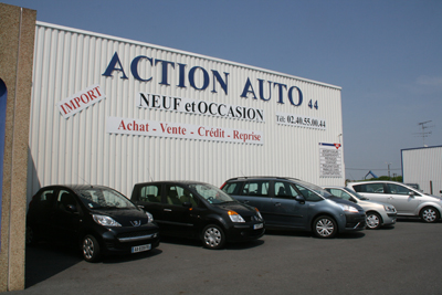Action Auto 44
